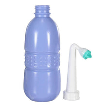 Load image into Gallery viewer, Bidets - GB-500 Squeeze-Bottle Travel Bidet